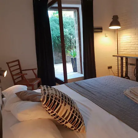 Casa Vella Del Panta * Riudecanyes